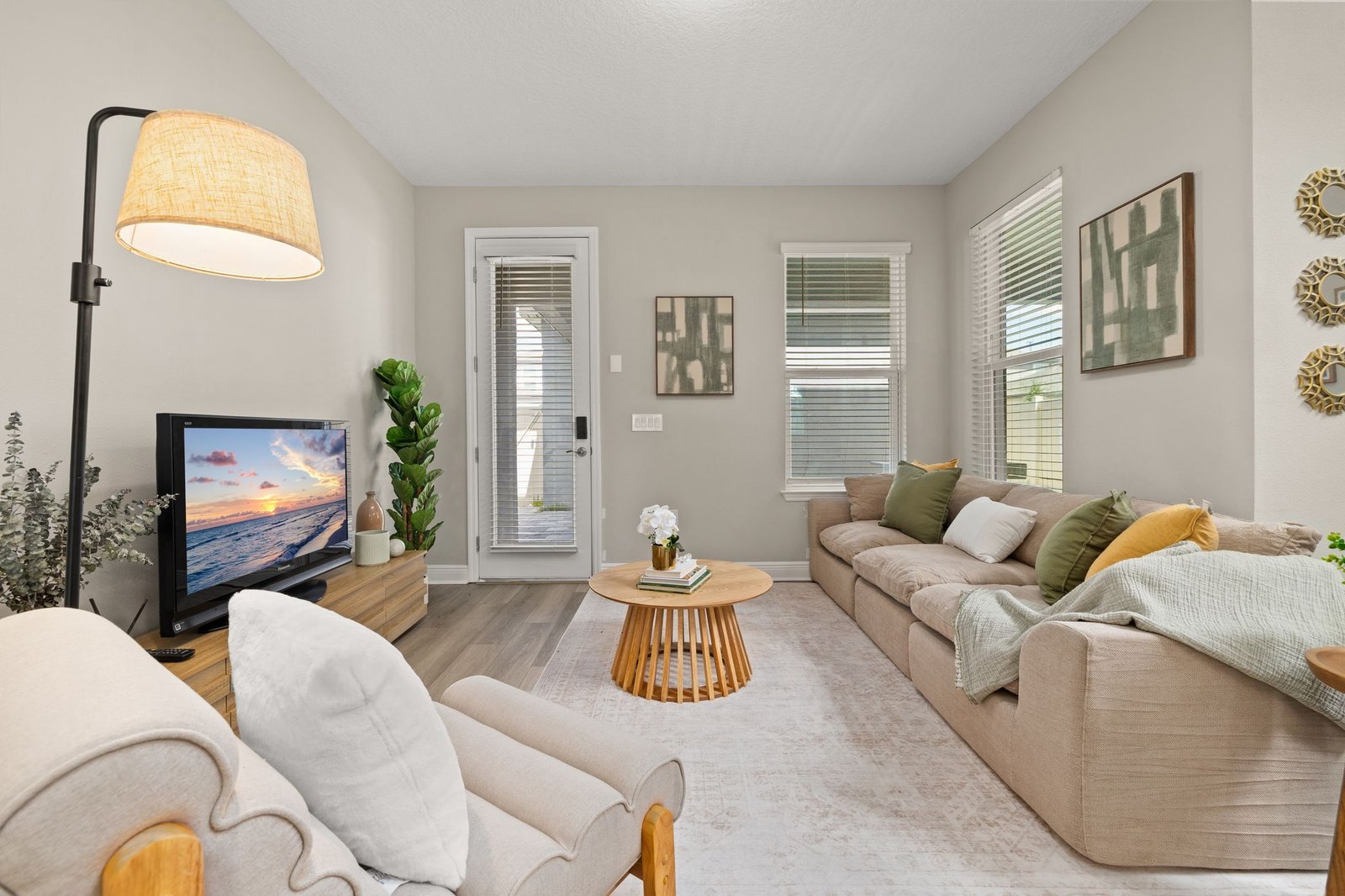 14099 Frasier St photo 3